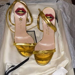 Ankle strappy Gucci sandals